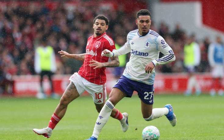 Нотингам Форест и Астън Вила не се победиха, Емилиано Мартинес се контузи преди мача