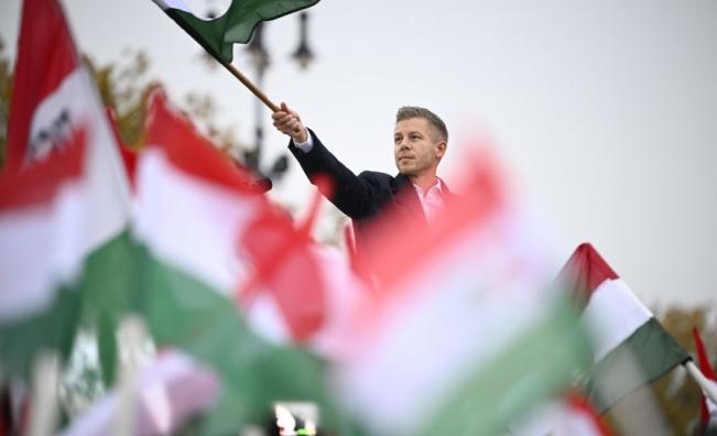 <p>Петер Мадяр сложи край на 16-годишната власт на Орбан</p>