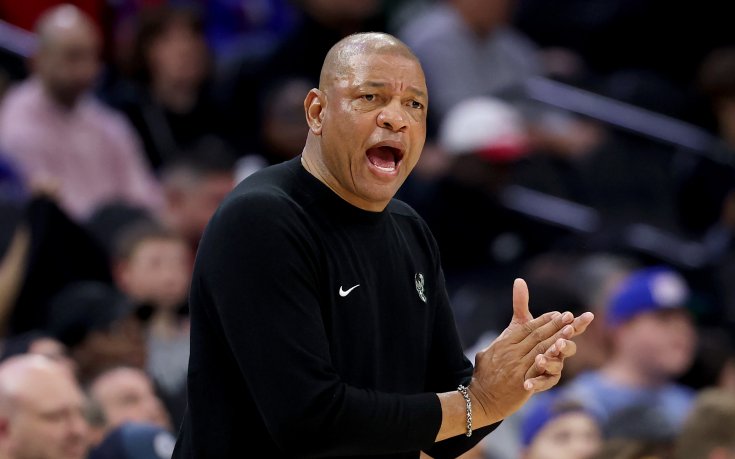 Милуоки се разделя с Док Ривърс след провала