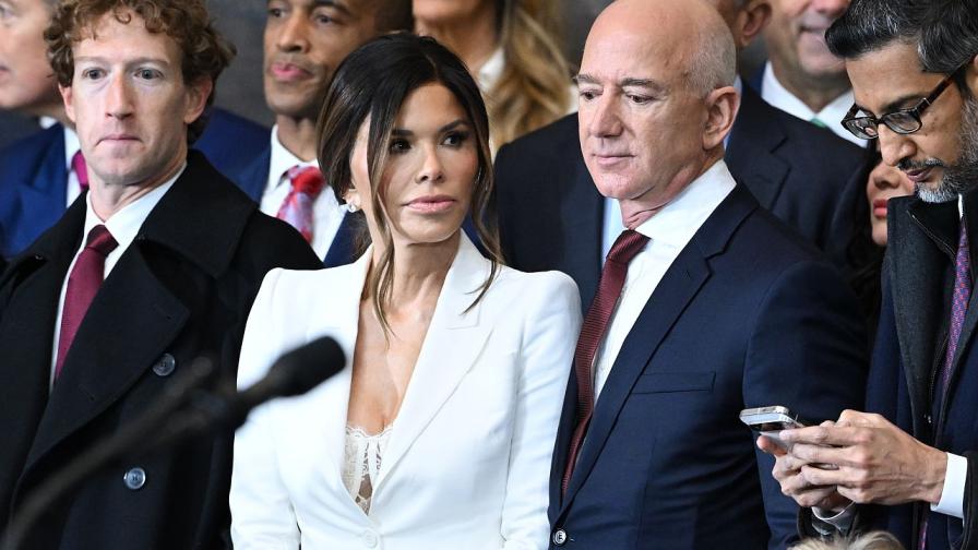 Лорън Санчес и Джеф Безос на втората инаугурация на Доналд Тръмп. Санчес взриви социалните мрежи с облеклото си