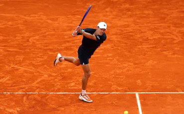 Испански тийнейджър блести в Барселона, Де Минор отпадна безславно