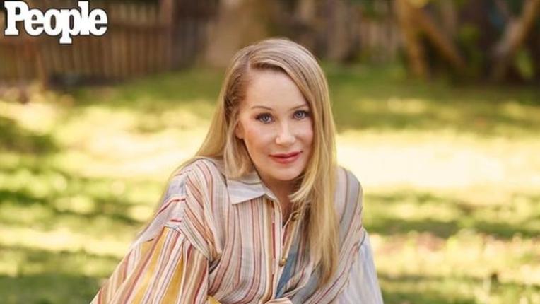 Крисина Апългейт