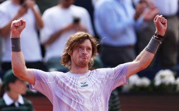 Рубльов ще спори за трофея в Барселона след обрат