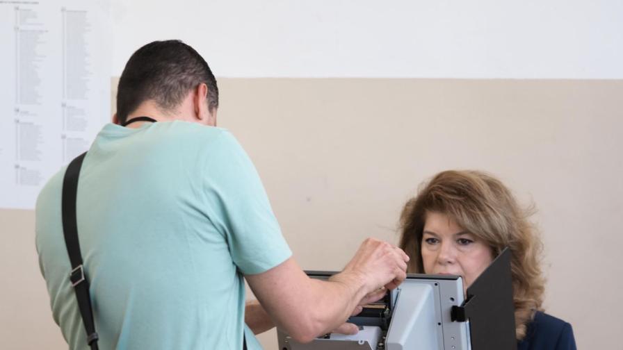 Лицата на властта пред урните: Решаващият...