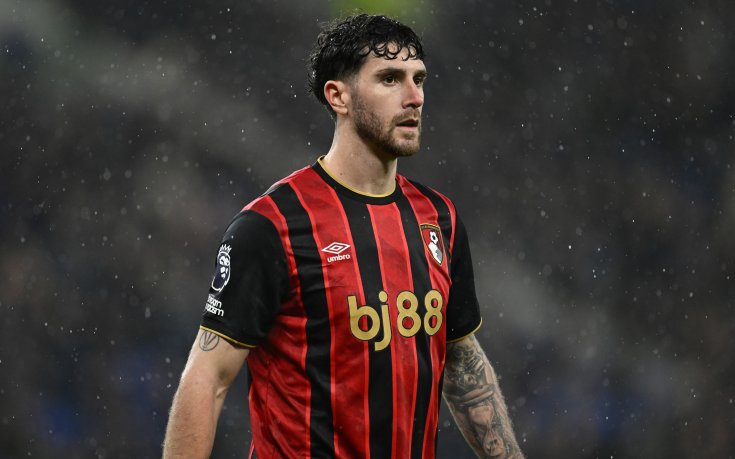 Тотнъм подсилва защитата с аржентински национал, ако не изпадне