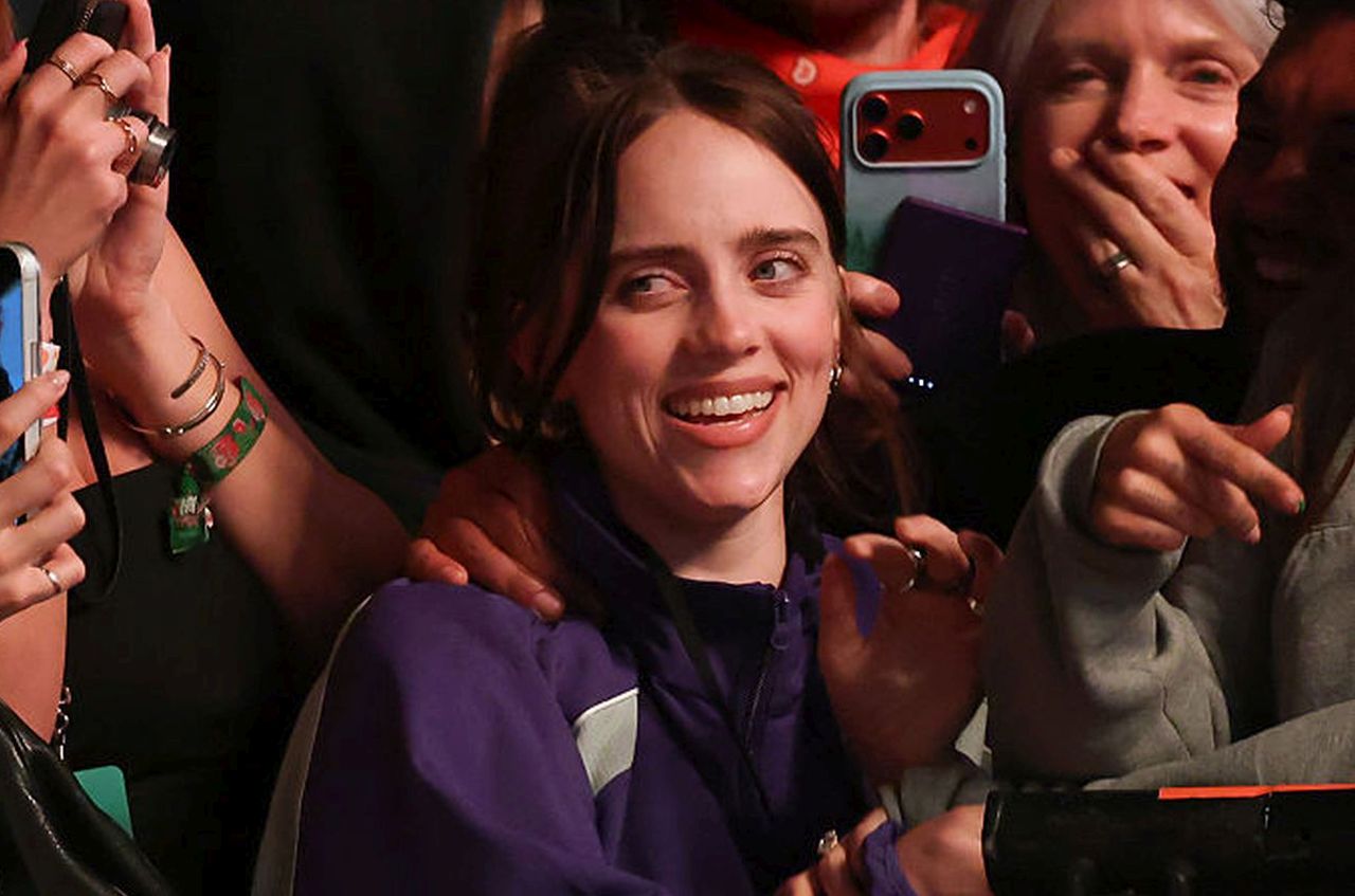 Джъстин Бийбър разплака Били Айлиш на Coachella, изпълни ѝ серенада