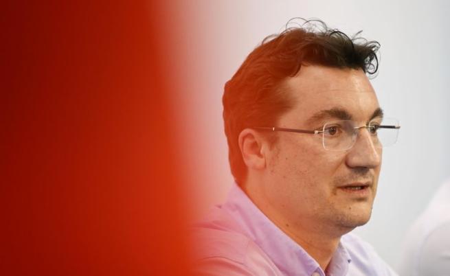 Крум Зарков подава оставка, ако не получи вот на доверие