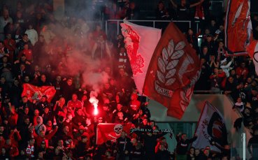 Фен на ЦСКА строшил бутилка в главата на привърженик на Лудогорец