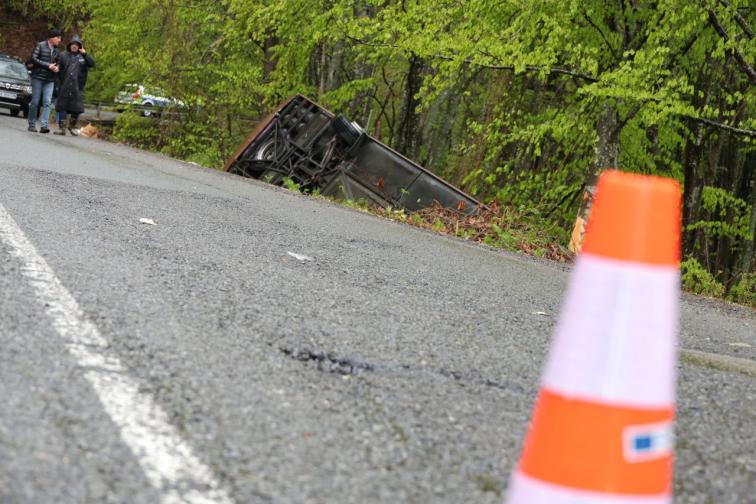 катастрофа автобус малко търново