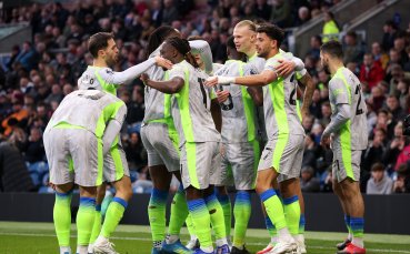 Манчестър Сити е начело във Висшата лига след труден успех над Бърнли