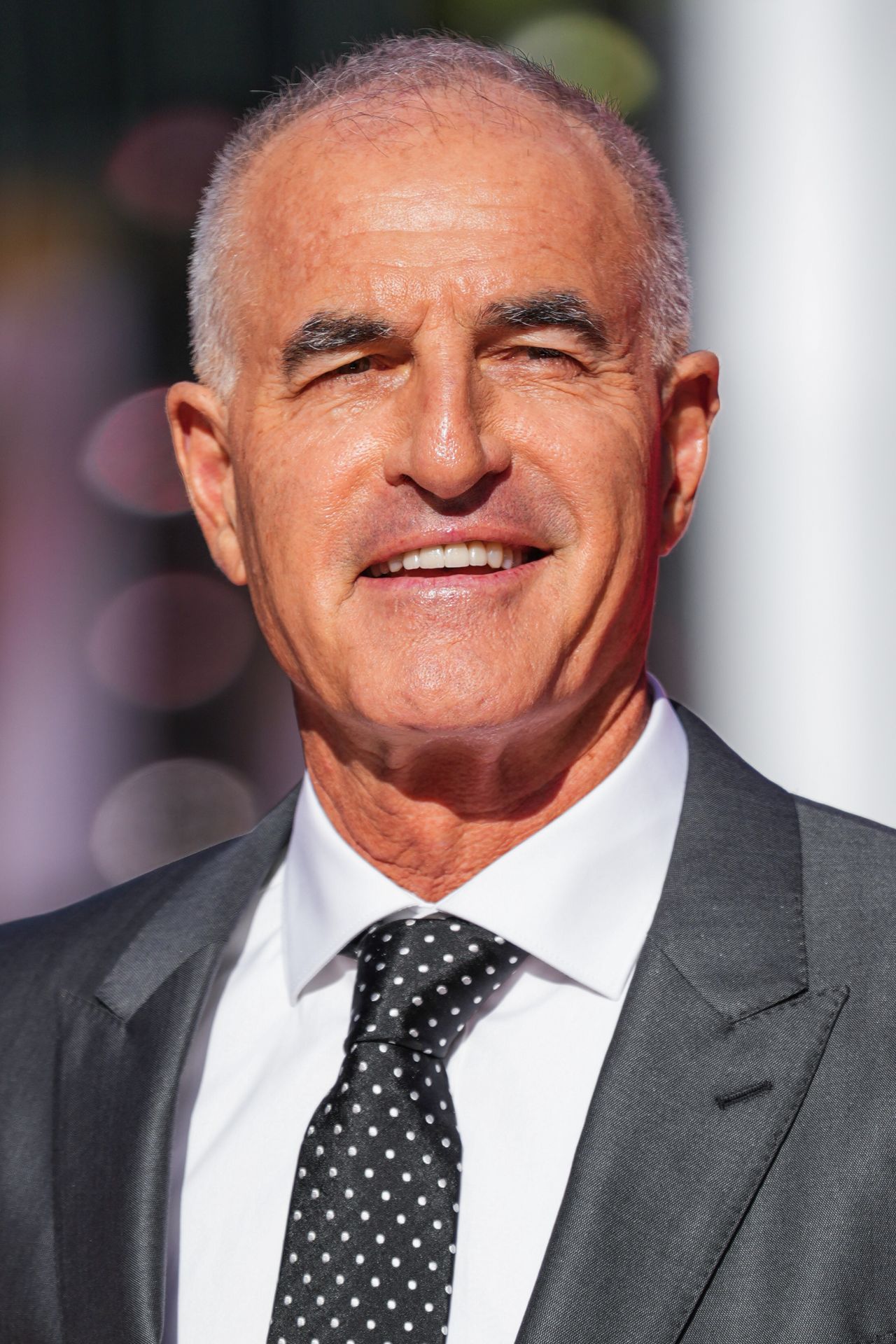 <p>Мерил Стрийп, Ан Хатауей и Емили Блънт превзеха Лондон за премиерата на &bdquo;Дяволът носи Прада 2&ldquo;, където към легендарния екип се присъедини и самата Донатела Версаче.</p>