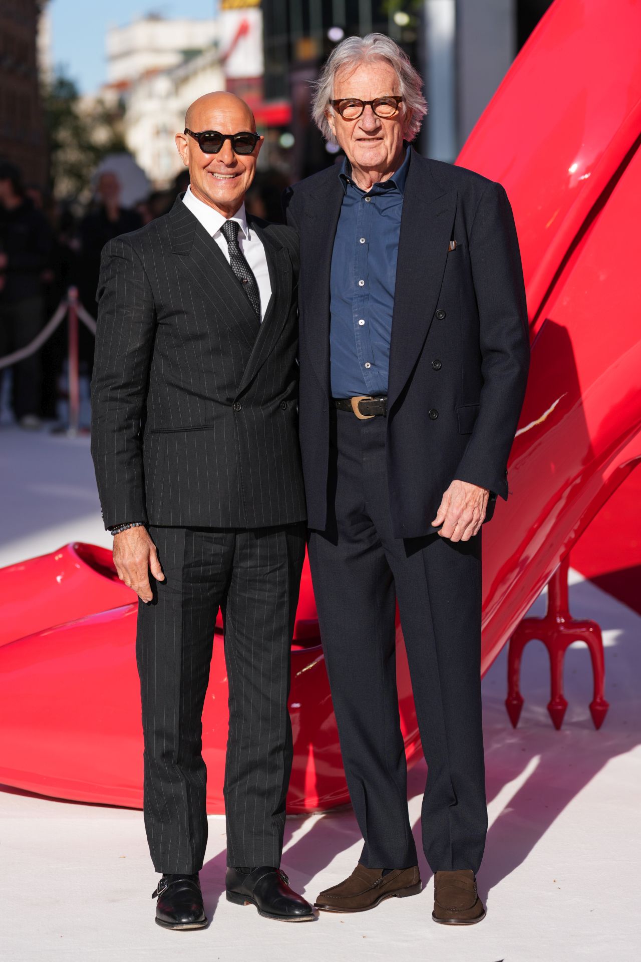 <p>Мерил Стрийп, Ан Хатауей и Емили Блънт превзеха Лондон за премиерата на &bdquo;Дяволът носи Прада 2&ldquo;, където към легендарния екип се присъедини и самата Донатела Версаче.</p>