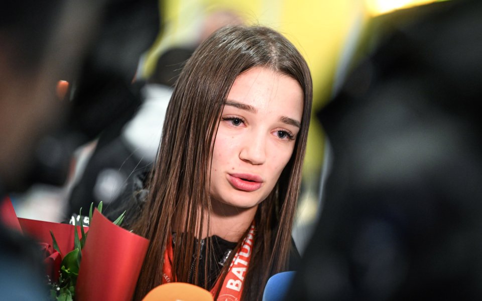 Ангел Русев и Бояна Костадинова се завърнаха у нас след1