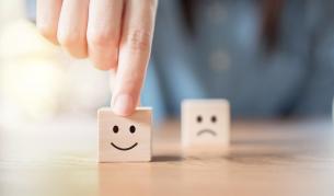 Токсична позитивност: Опасно ли е да потискаме негативните емоции в името на усмивката