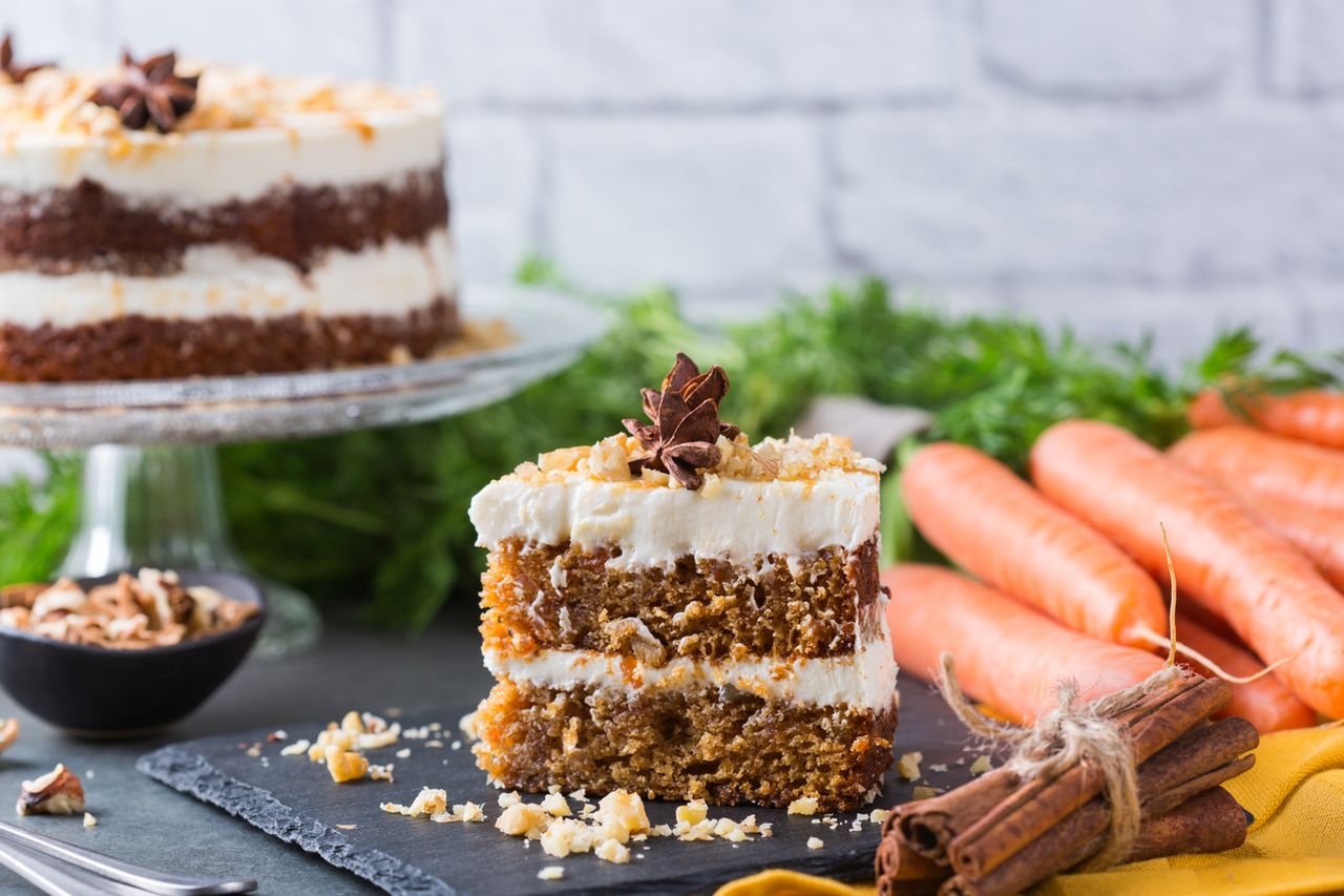 Кулинарно вълшебство: Най-сочната морковена торта с копринен крем