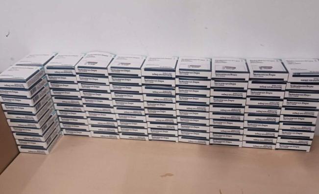 <p>Митничари разкриха опасни анаболни стероиди в пратка от Китай</p>