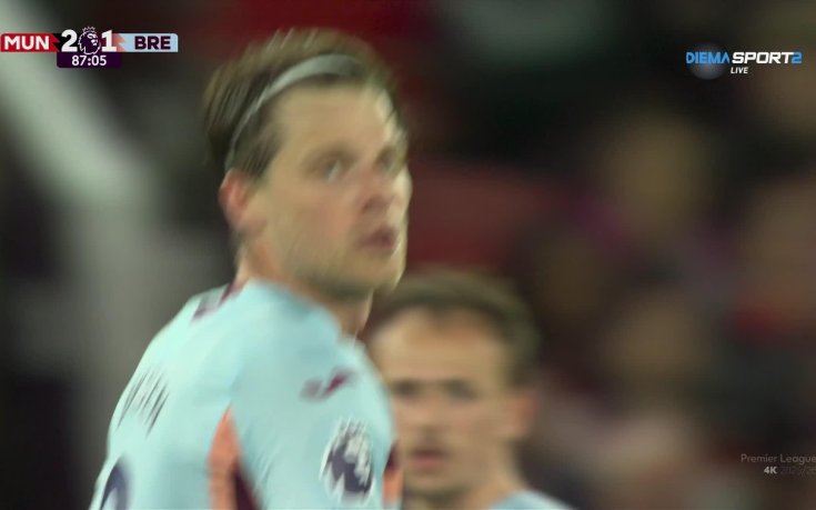 Матиас Йенсен намали за Брентфорд срещу Манчестър Юнайтед (видео)