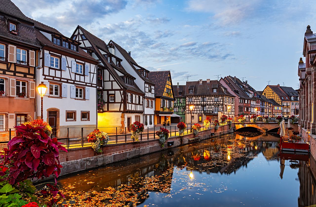 <p><strong>Родени на 5-ти, 14-ти или 23-ти: Франция</strong></p>

<p>Не се страхувате да отстоявате това, което е правилно, ако датата ви на раждане е на 5-ти, 14-ти или 23-ти. Нумерологията казва, че въплъщавате бунтарството и променливостта на числото 5, което е довело душата ви до трансформиращи минали животи.</p>