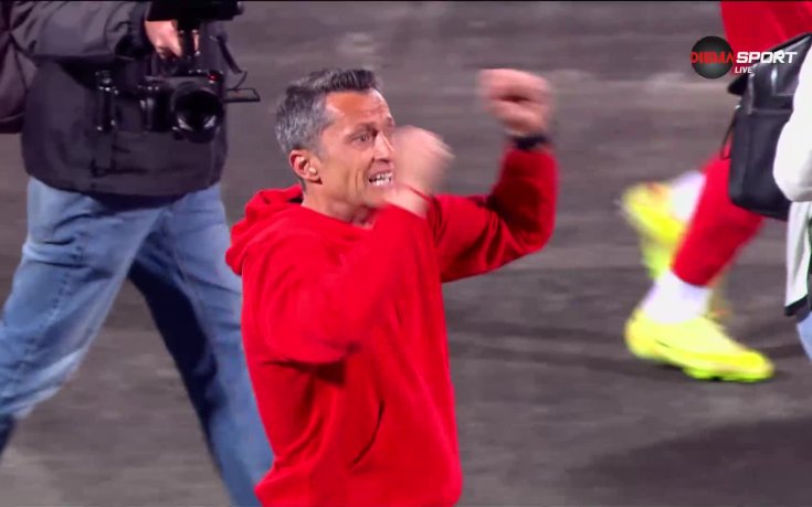 Сълзи в очите на Христо Янев след класирането за финала