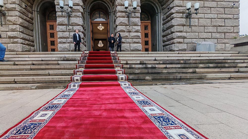 Политически заявки преди първото заседание на 52-рото Народно събрание