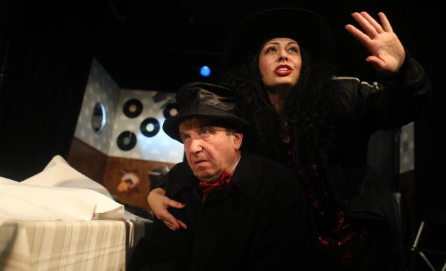 „Режисьорът като интерпретатор, лидер и психолог: Николай Ламбрев-Михайловски за театъра днес и „Спасяването на Джейси“