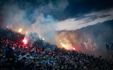 В Италия за триумфа на Левски: Огнена атмосфера в София! Стадион, обхванат от пламъци