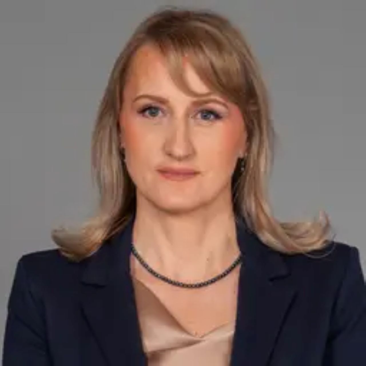 За министър на околната среда и водите - Росица Атанасова Карамфилова - Благова