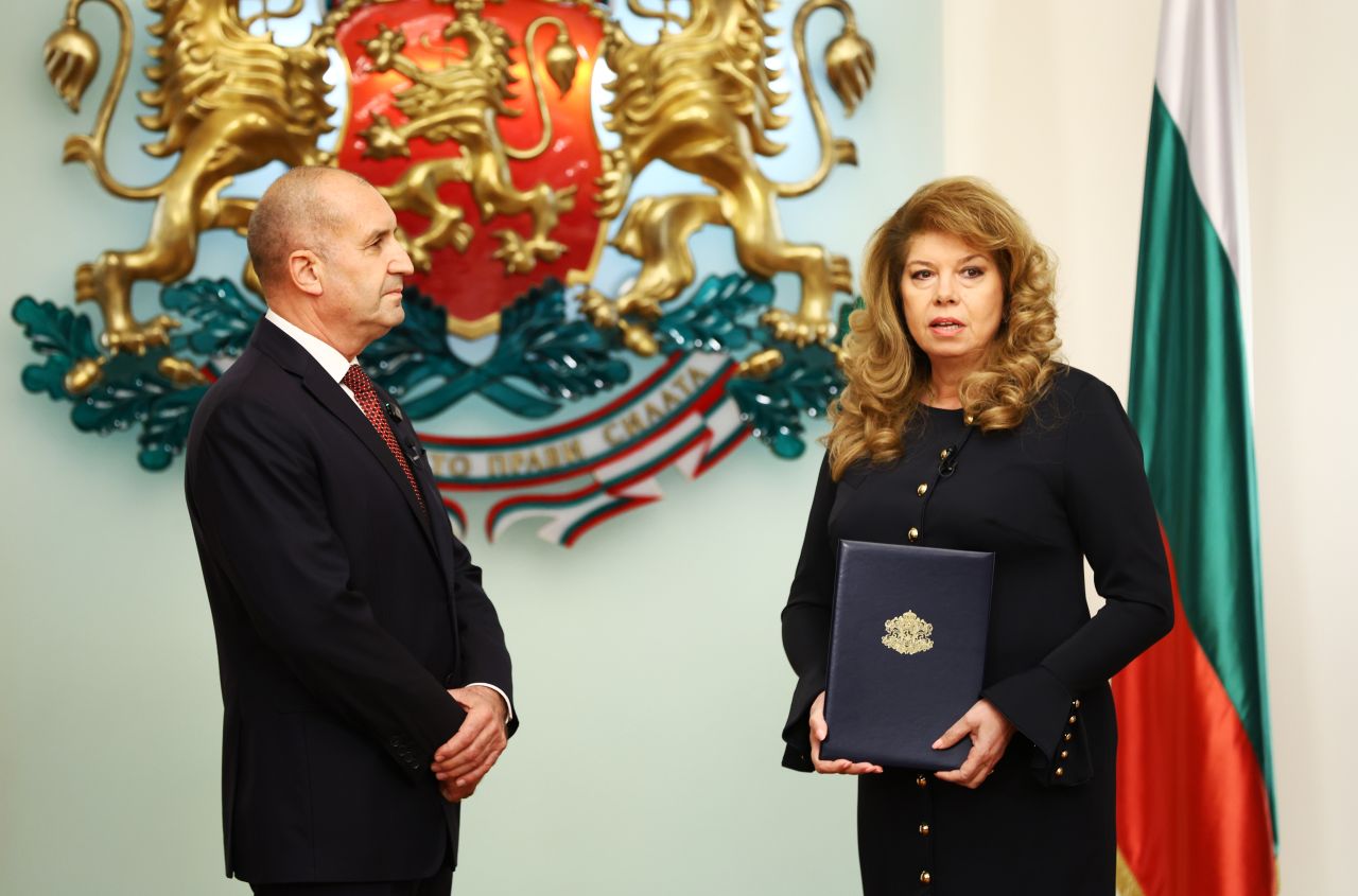 <p>&bdquo;Прогресивна България&ldquo; получи първия проучвателен мандат от &bdquo;Дондуков&ldquo; 2</p>