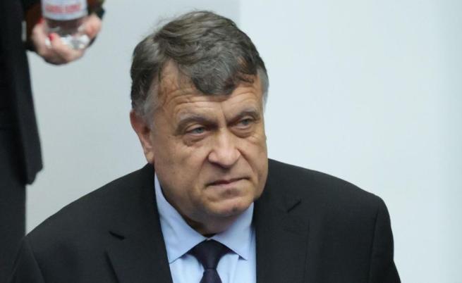 Проверяват зам.-министър в МОН за конфликт на интереси по проекти „Еразъм+“