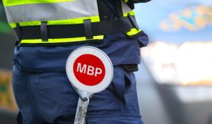 Полицията с мащабна спецакция в цялата страна, проверяват се и търговци
