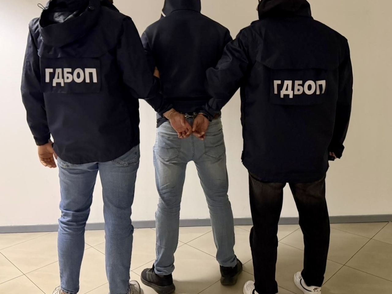 ГДБОП задържа двама за фишинг съобщенията от името на МВР