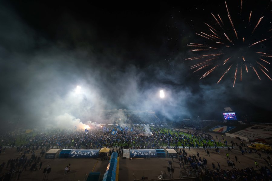 Награждване на Левски1