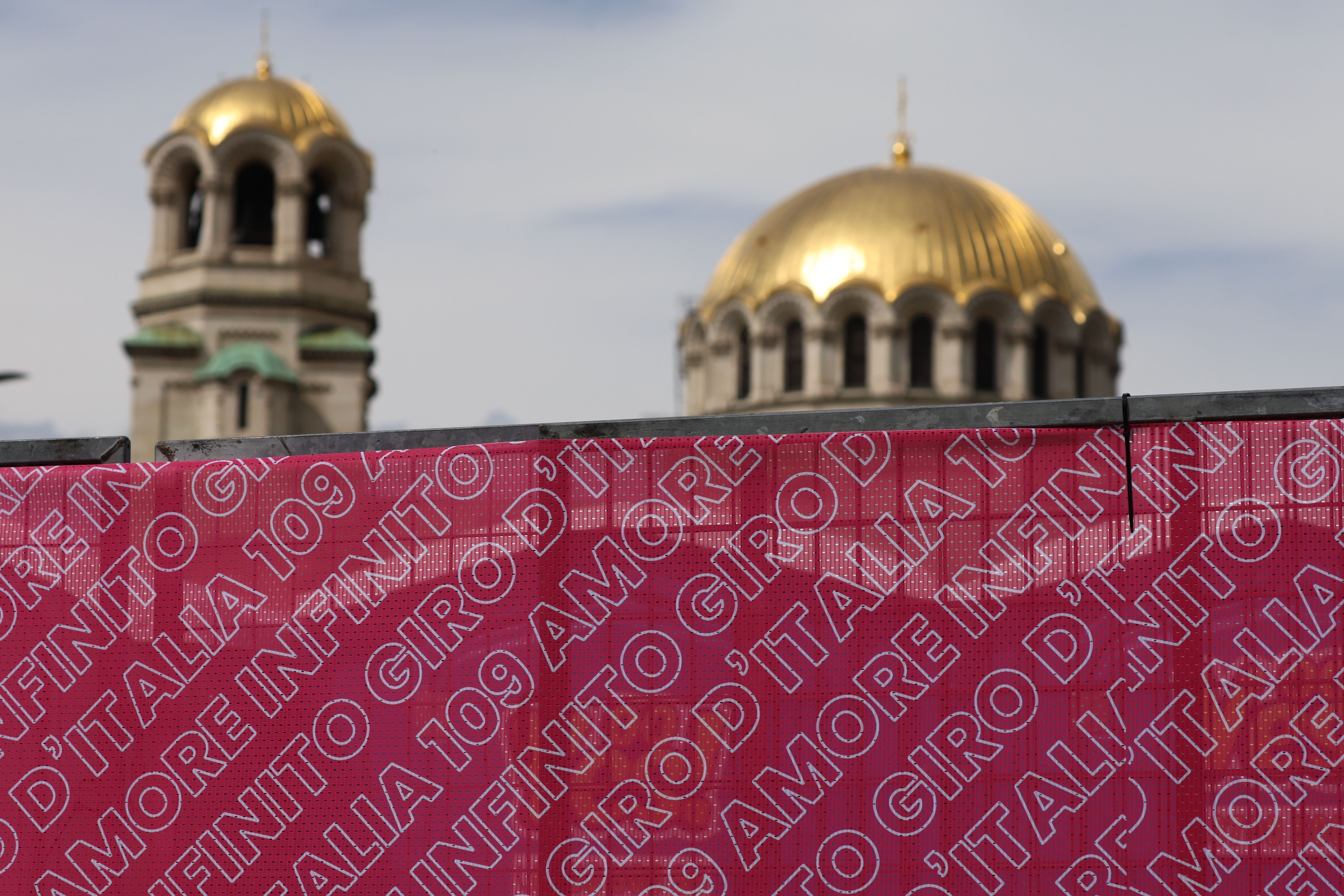 <p>Стотици хиляди зрители в България проследиха Джиро д"Италия.</p>