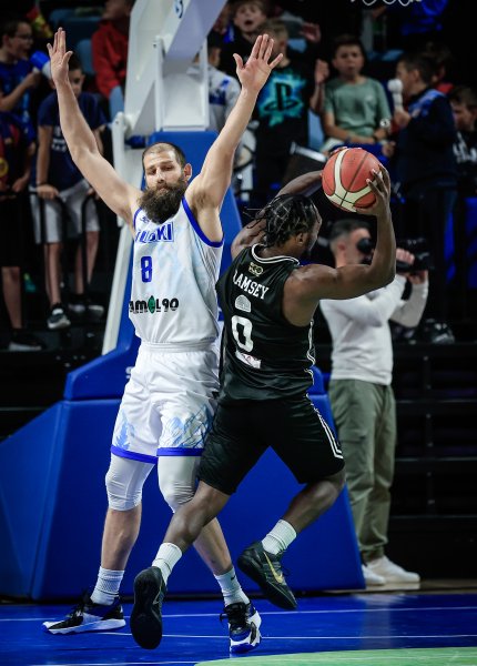 БК Рилски спортист БК Локомотив Пловдив1
