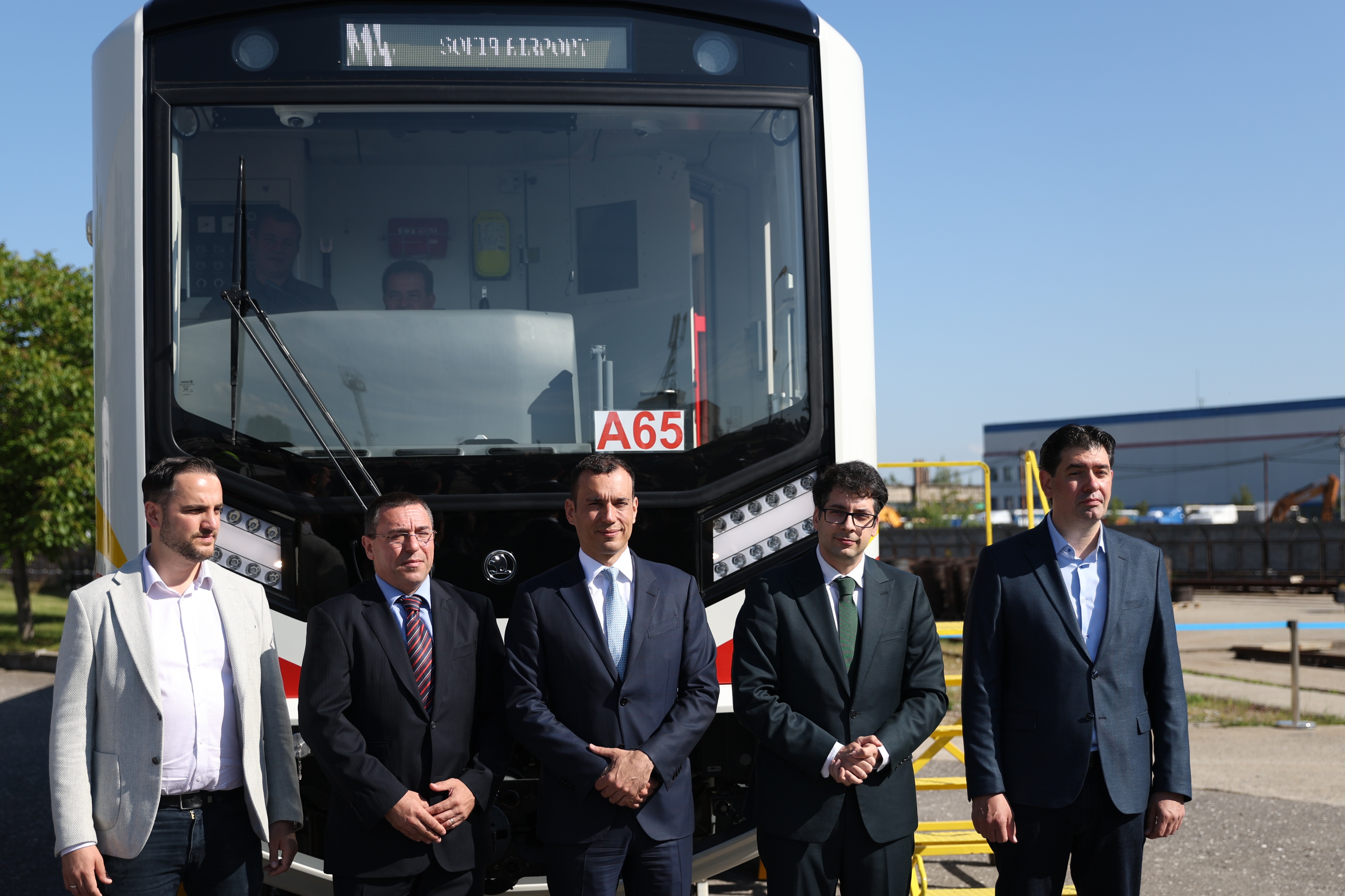 <p>София с чисто нови метровлакове по най-натоварените линии.</p>