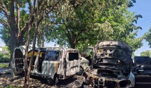 Кола се запали в движение и подпали паркиран автомобил в Пловдив