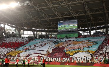 СНИМКИ: Финалът на Лигата на конференциите между Кристъл Палас и Райо Валекано