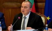 „Плащат глоби с усмивка и строят“ – министър Абровски за „незаконния град“ край Варна