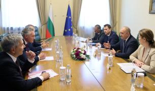 Радев се срещна с работодателите
