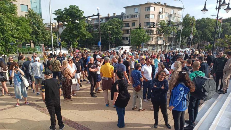 Протест срещу кмета Благомир Коцев във Варна