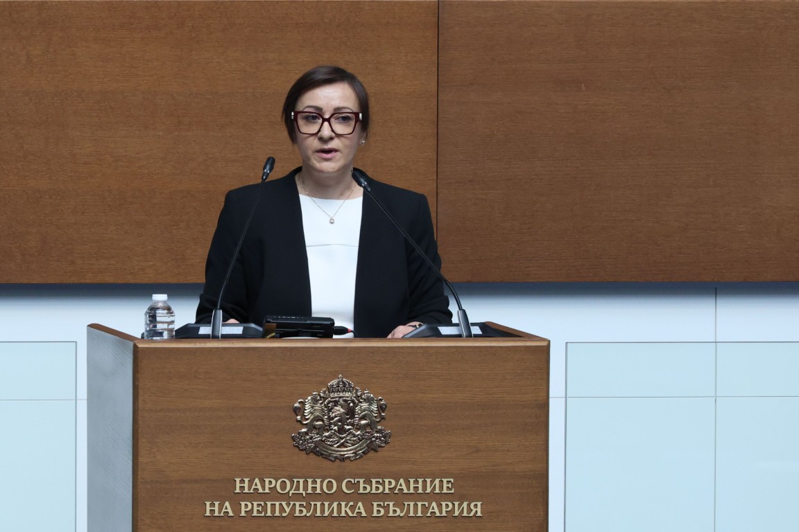 Атидже Алиева-Вели от ДПС стана председател на Комисията по правата на човека, вероизповеданията и жалбите на гражданите