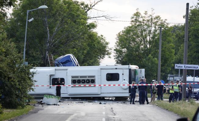 Съдът остави в ареста единия от обвиняемите за 