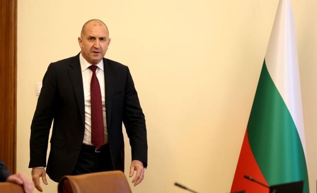 Радев и министър Василев представят СИГМА за мониторинг на обществени поръчки