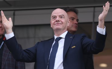 Инфантино в съблекалнята на Иран: Благодаря ви за силното послание към света