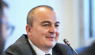 Абровски: Правителството отпуска €170 млн. за фермерите и лаборатория за розовото масло