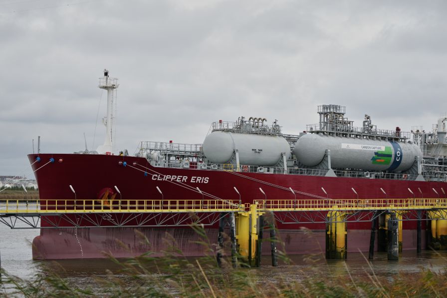 Белгия разследва предполагаем опит за саботаж срещу руски газов танкер