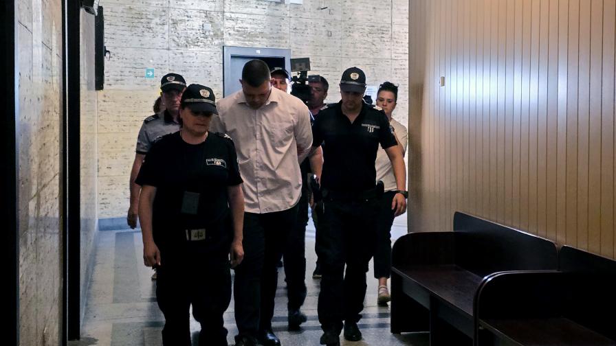 Шофьорът, причинил катастрофата в Мездра с две жертви, остава в ареста