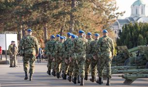 Сърбия връща задължителната военна служба от март 2027 г.