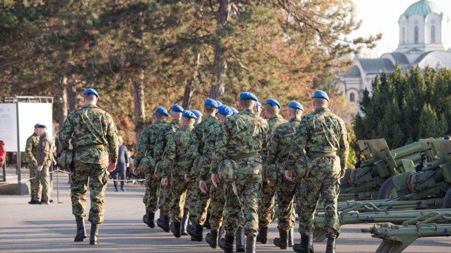 Сърбия връща задължителната военна служба от март 2027 г.