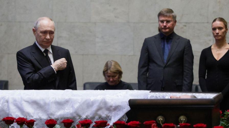 <p>Последно сбогом: Путин се прости с един от най-близките си съратници</p>